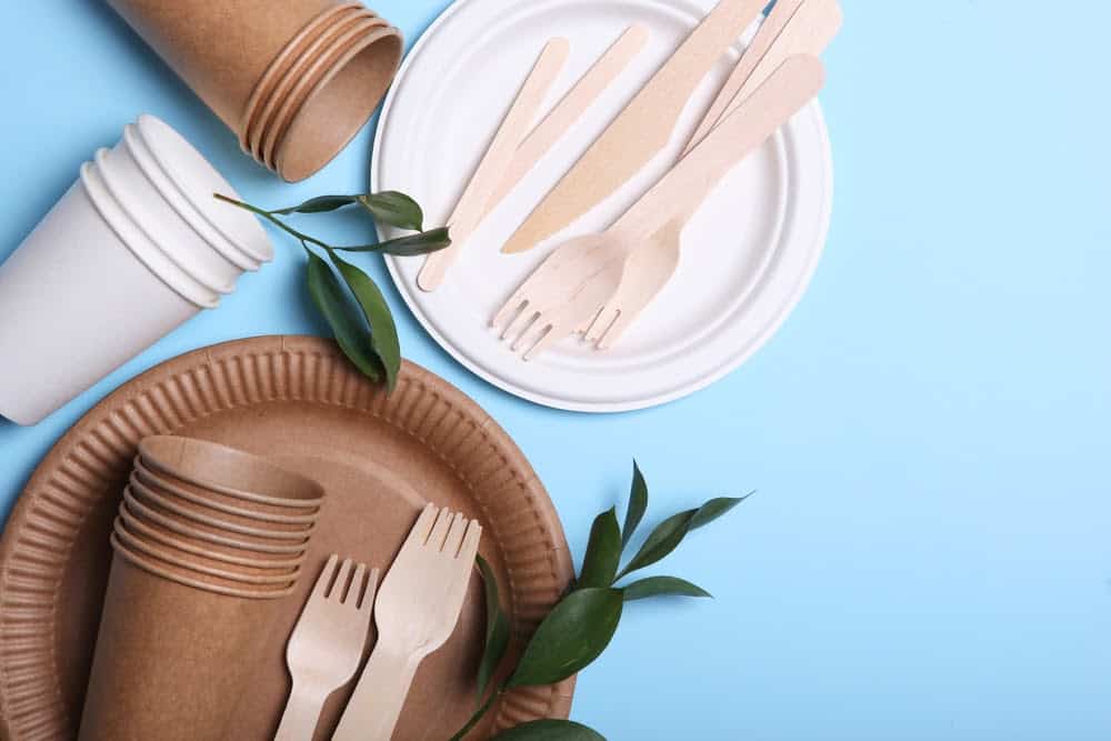 Simple Ways to Live With Less Plastic and Help the Environment