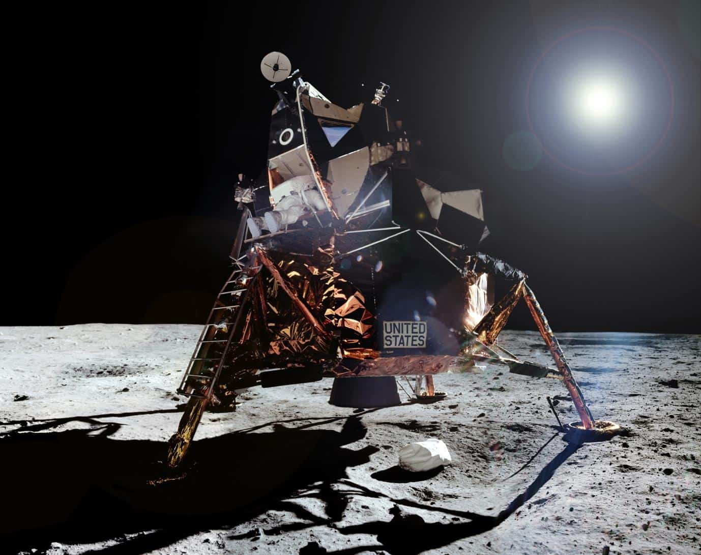 31 Facts That Prove the Moon Landing Wasn’t a Hoax