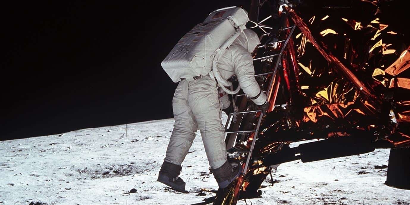 31 Facts That Prove the Moon Landing Wasn’t a Hoax