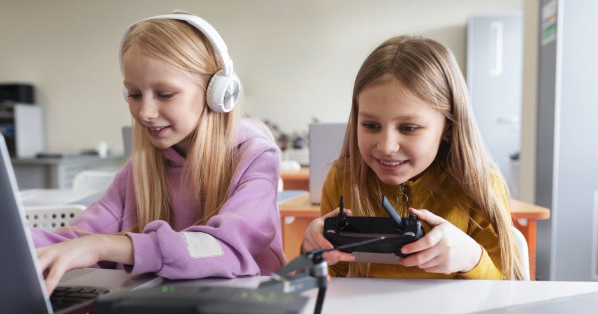 Jaw Dropping Technology Lessons That Today’s Kids Are Being Taught In School