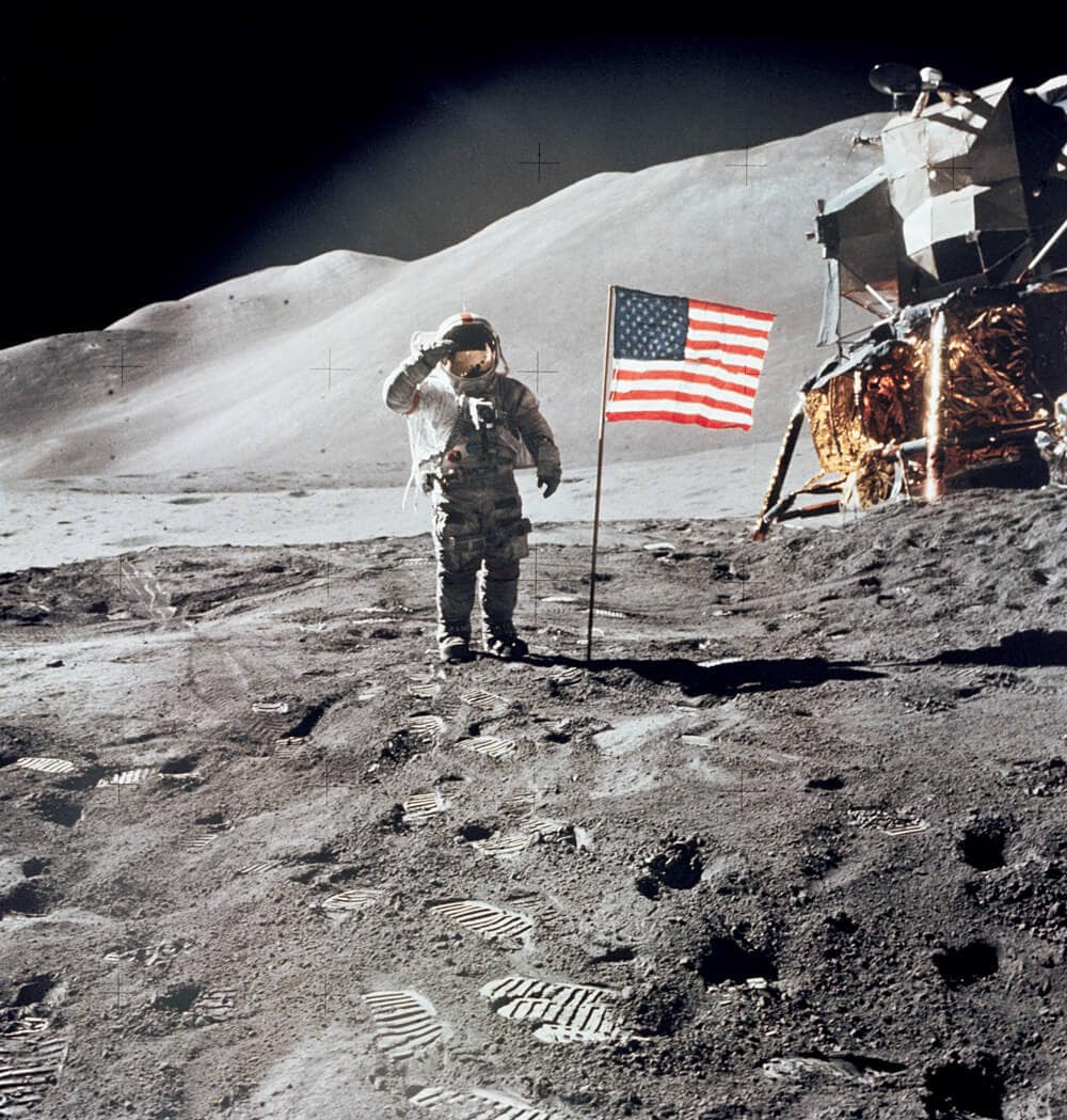 31 Facts That Prove the Moon Landing Wasn’t a Hoax