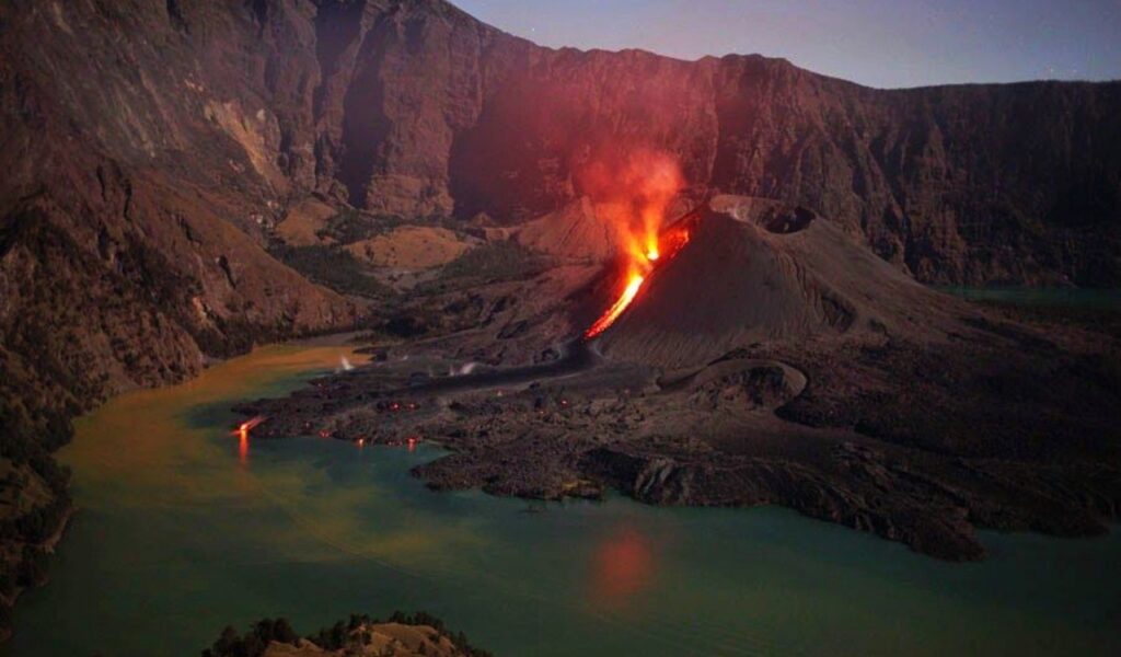 The Most Infamous Volcano Eruptions In History