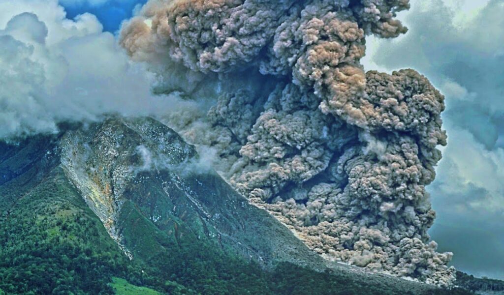 The Most Infamous Volcano Eruptions In History