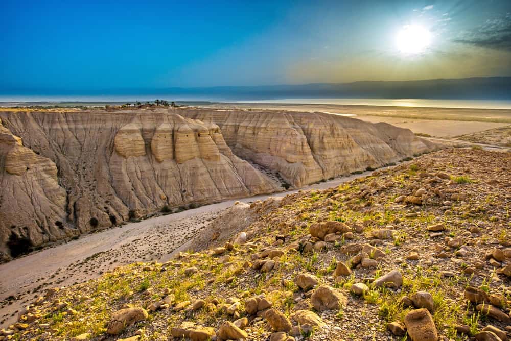 Science Tries to Discover the Authenticity of the Dead Sea Scrolls 