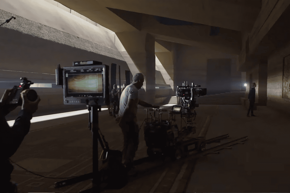 Incredible Behind The Scenes Footage of Our Favorite Sci-Fi Movies