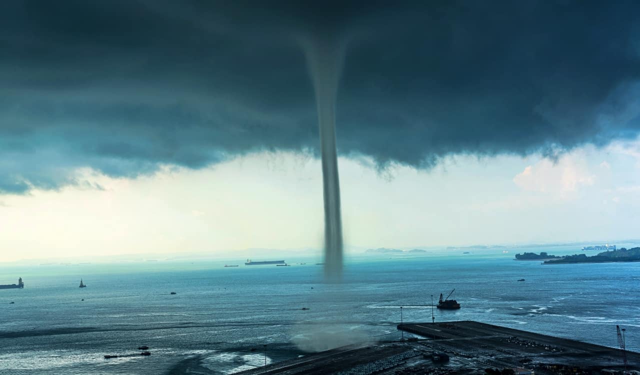 World’s Strangest Weather Phenomena And How They Happen