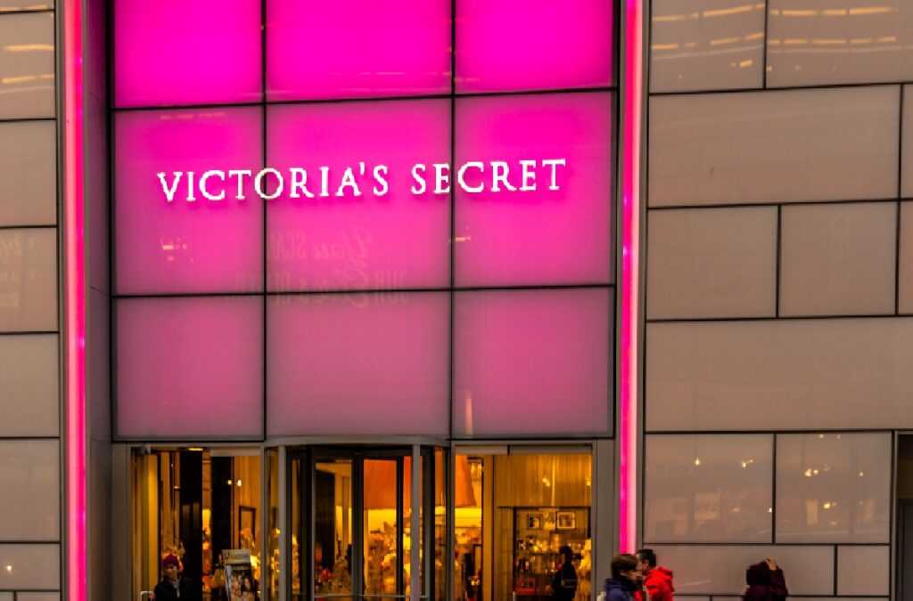 victorias secret stores are dog friendly